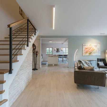 Design And Luxury Villa With Pool Kukci Exteriör bild